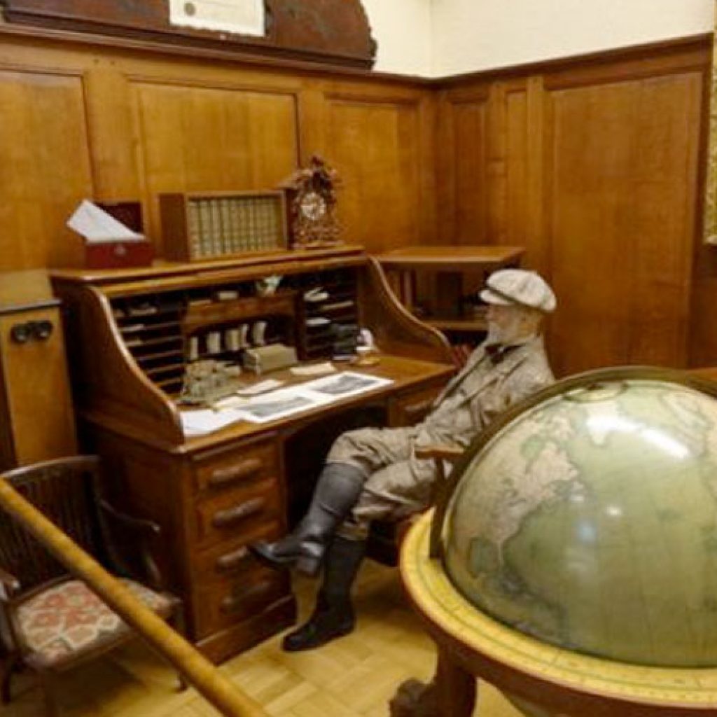 carnegie birth place museum - walk fife