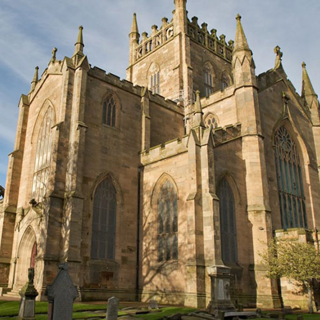 Dunfermline Abbey & Palace. Walk Fife. Exploring the kingdom on foot.